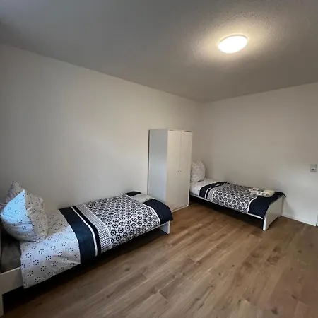 Monteursunterkunft Fuer 7 Personen Merseburg